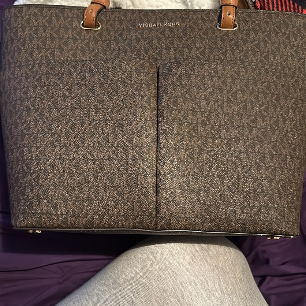 Michael Kors jet set medium logo tote bag